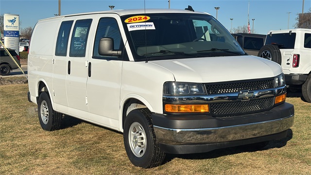 2024 Chevrolet Express Cargo Work Van's photo