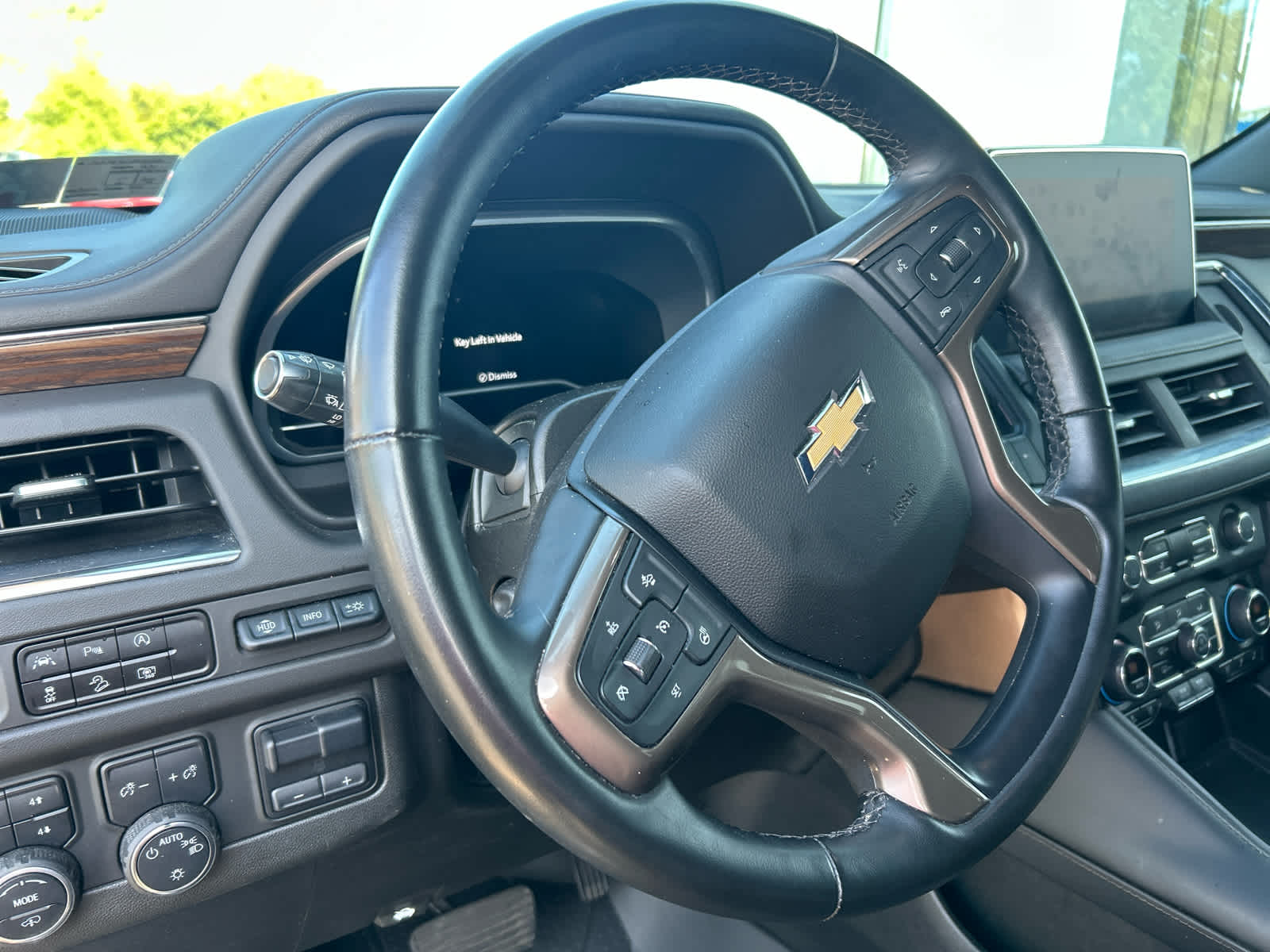2023 Chevrolet Tahoe High Country photo 3