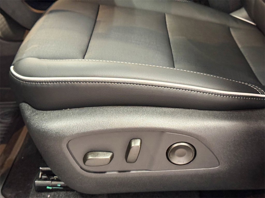 2026 Buick Enclave Preferred photo 14