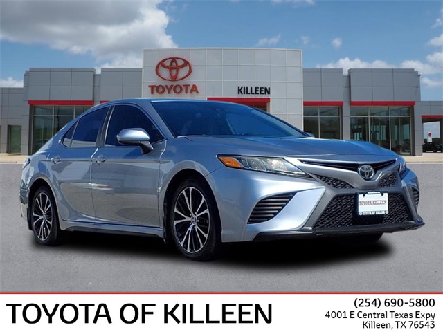 2020 Toyota Camry SE