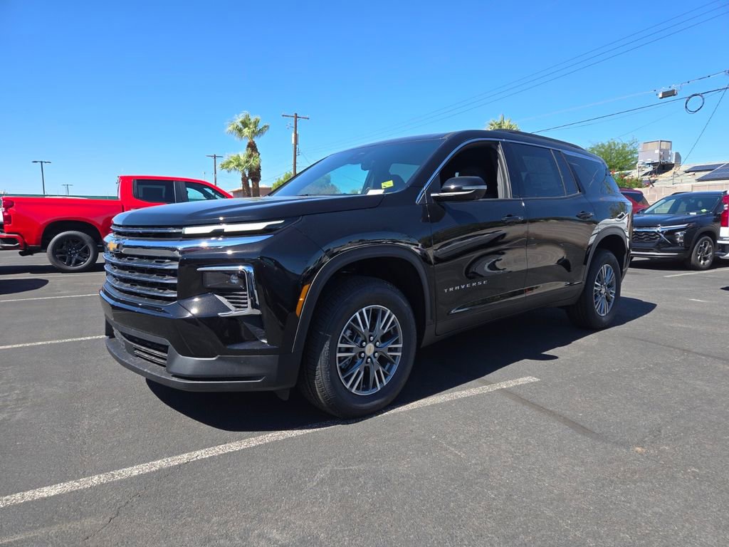 2026 Chevrolet Traverse photo 2