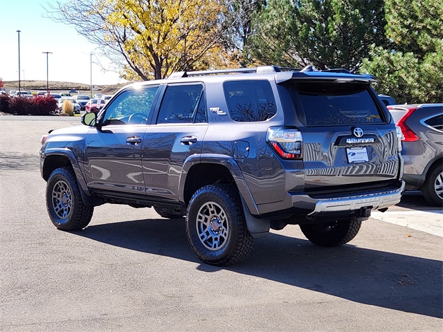 2019 Toyota 4Runner TRD Off-Road photo 3