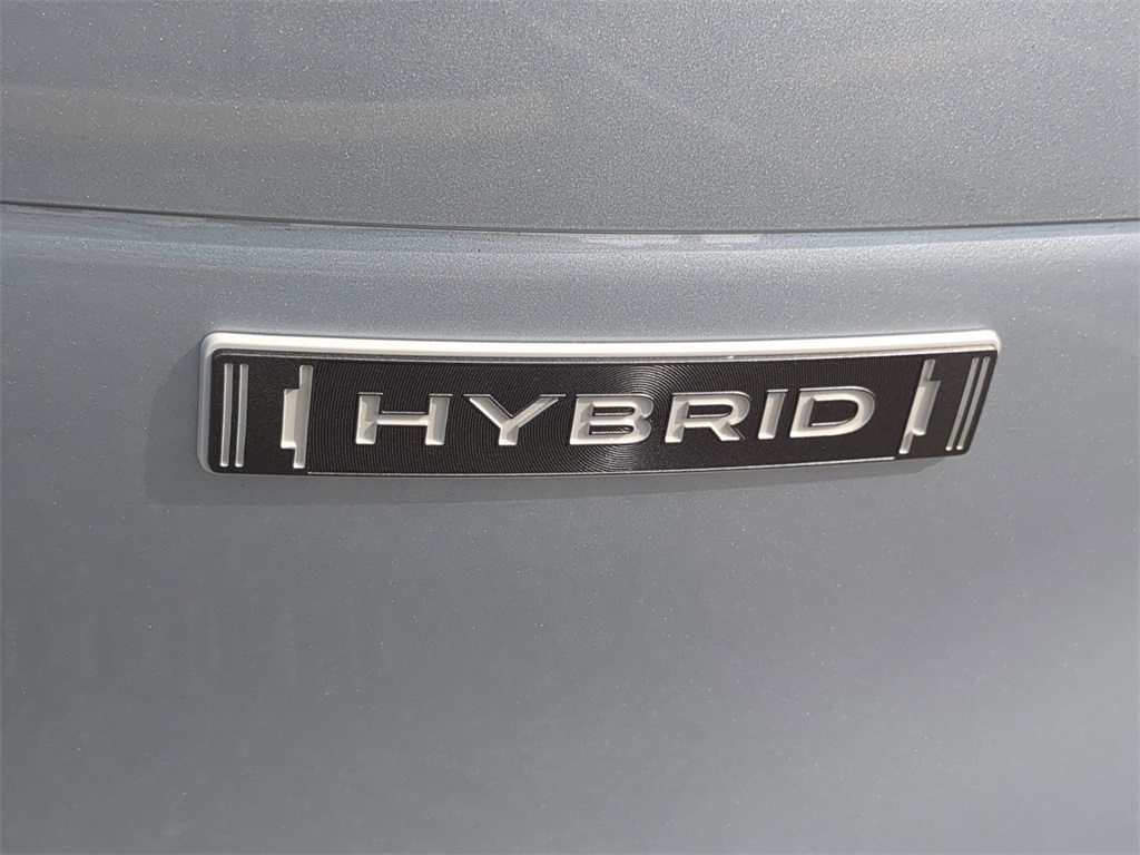2025 Subaru Forester Touring photo 9