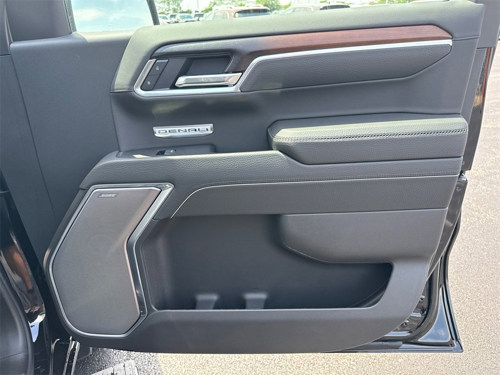 2025 Gmc Sierra Denali photo 37