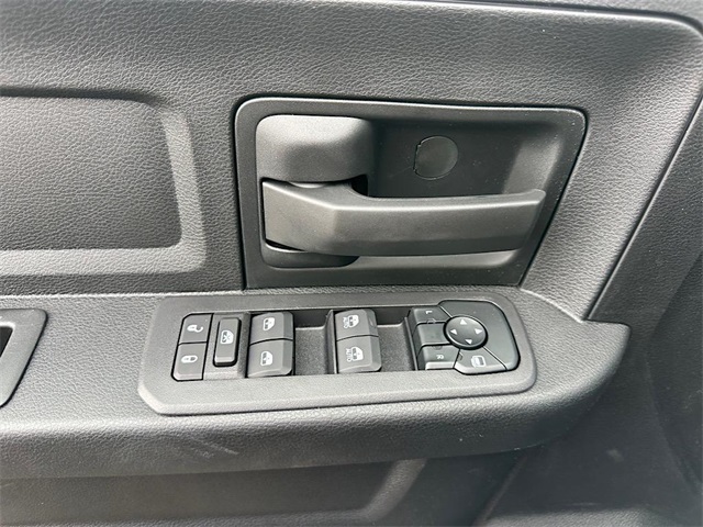 2025 Ram 2500 Tradesman photo 14