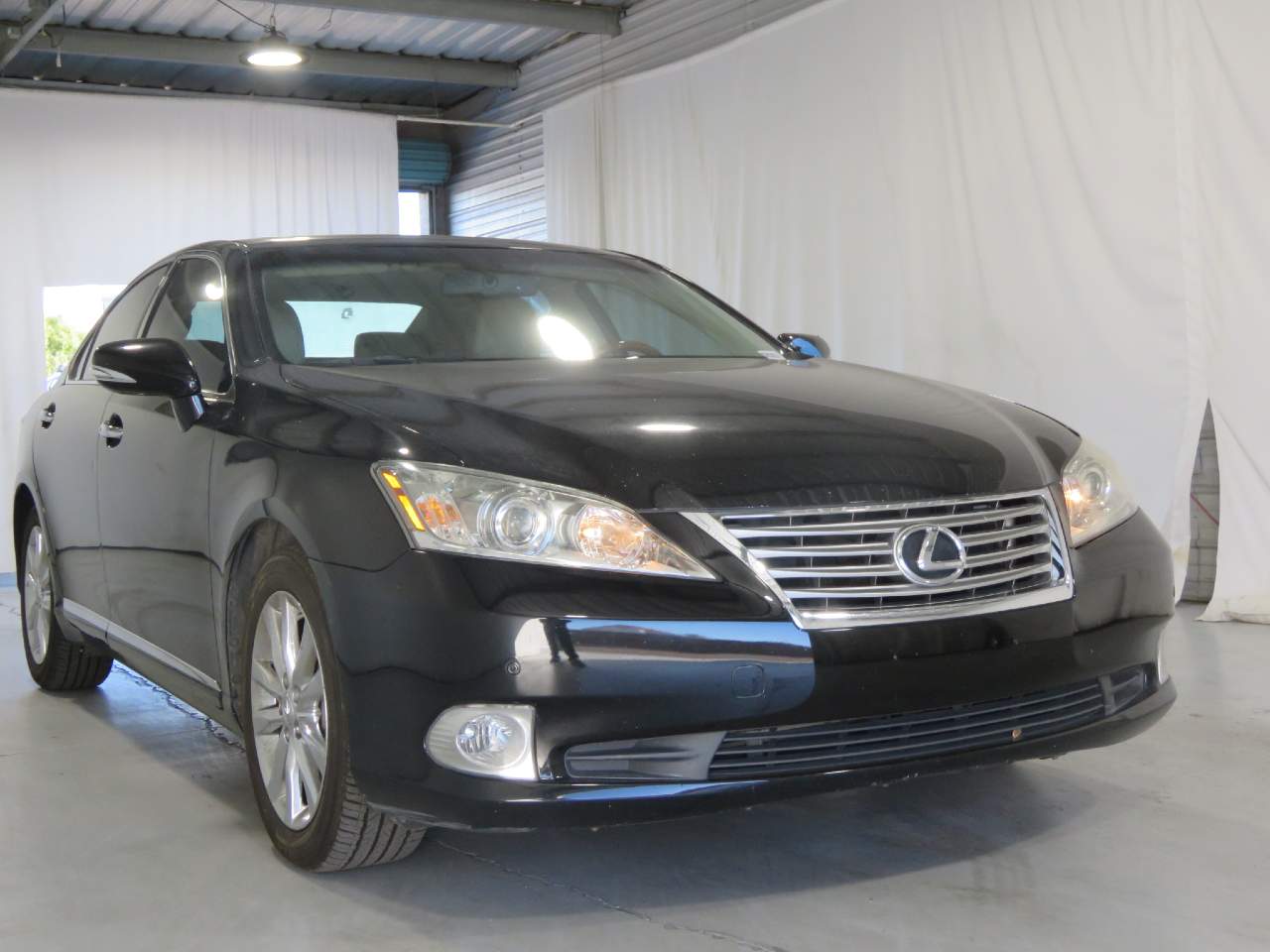 2010 Lexus ES 350 photo 3