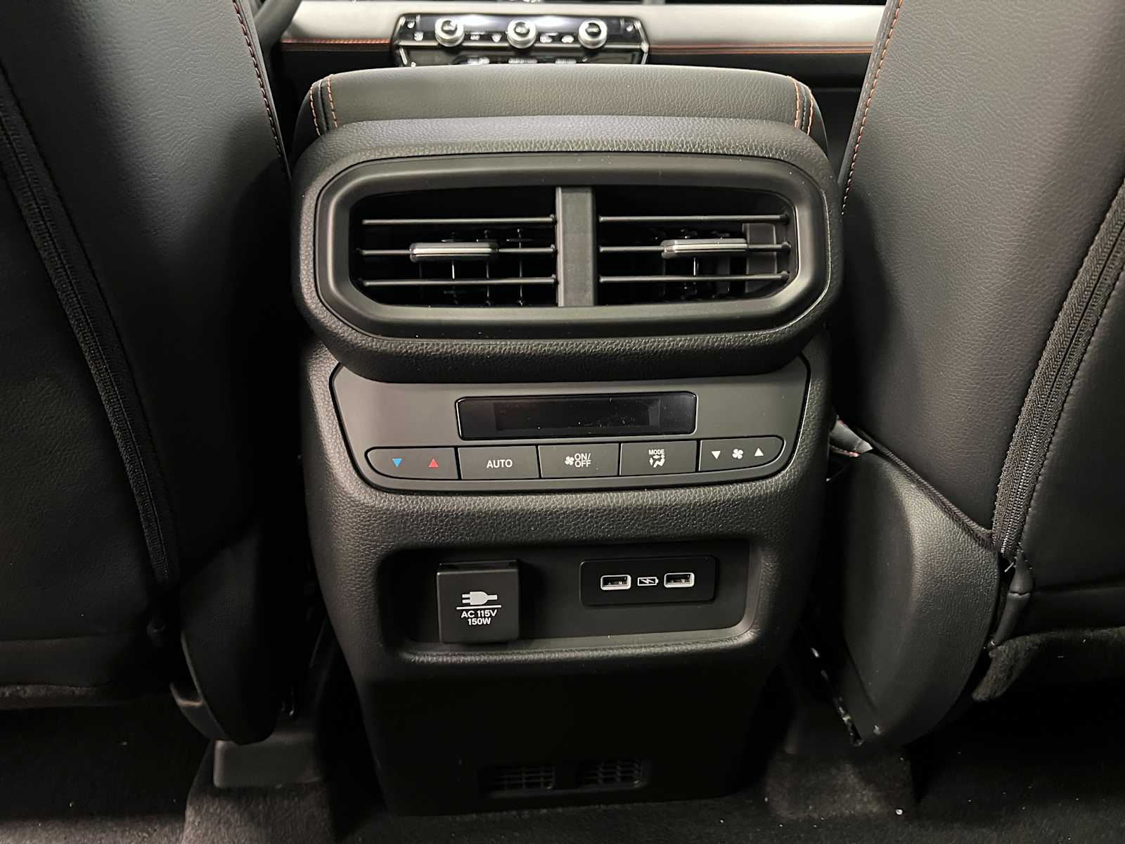 2025 Honda Pilot TrailSport photo 23
