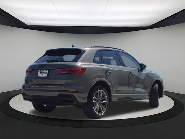2025 Audi Q3 S line Premium photo 4
