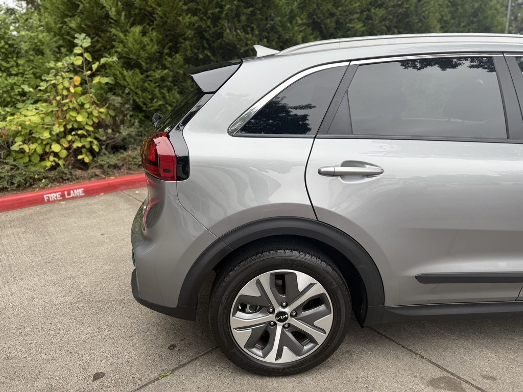 2022 Kia Niro EV EX photo 13