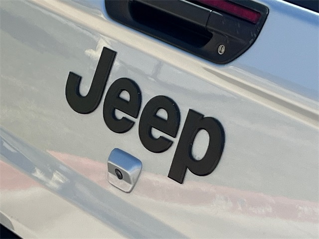 2022 Jeep Gladiator Willys photo 10
