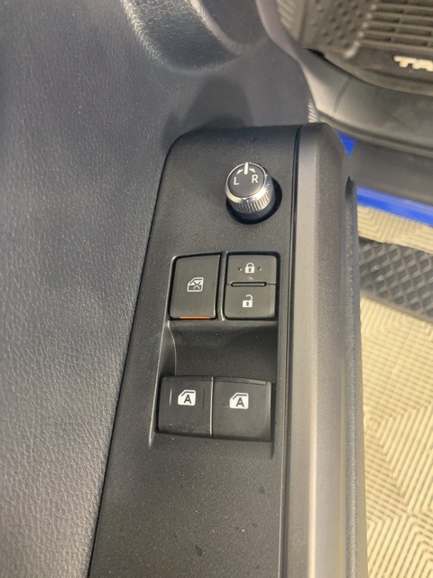 2018 Toyota Tacoma TRD Sport 4x4 Access Cab photo 21