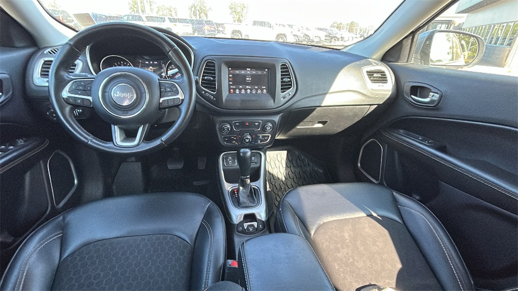 2019 Jeep Compass Latitude photo 17