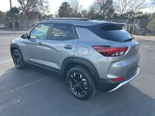 2023 Chevrolet Trailblazer LT photo 3