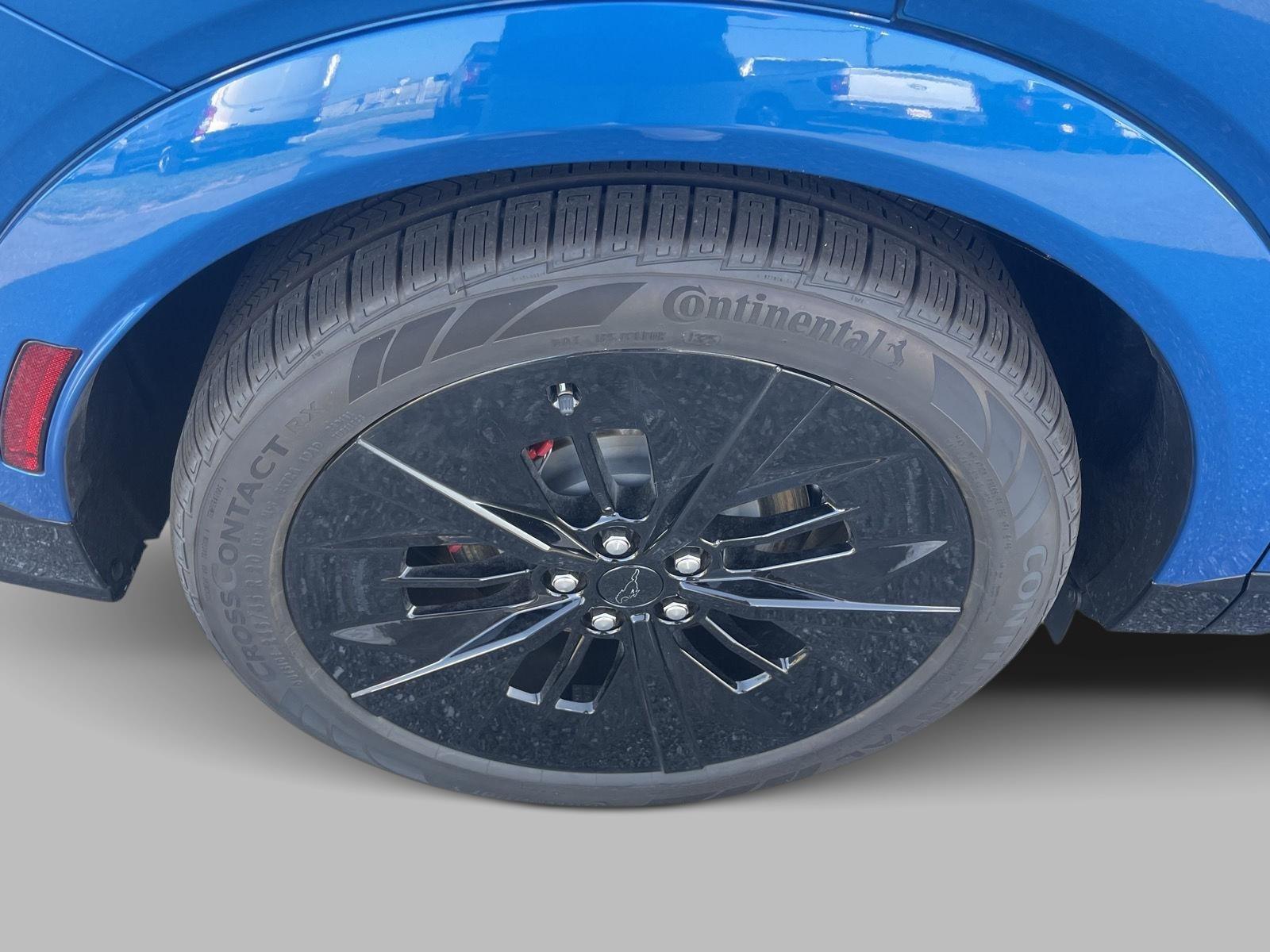 2025 Ford Mustang Mach-E GT photo 12