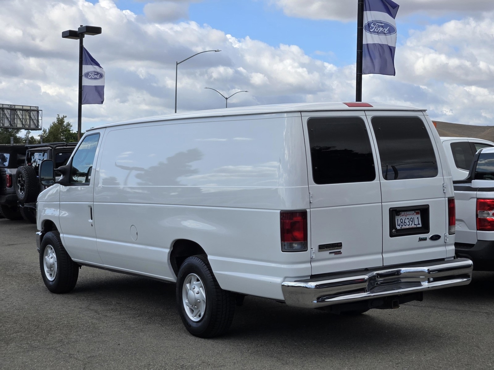 2012 Ford E-250 Cargo photo 4