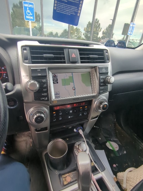 2013 Toyota 4Runner Limited photo 4