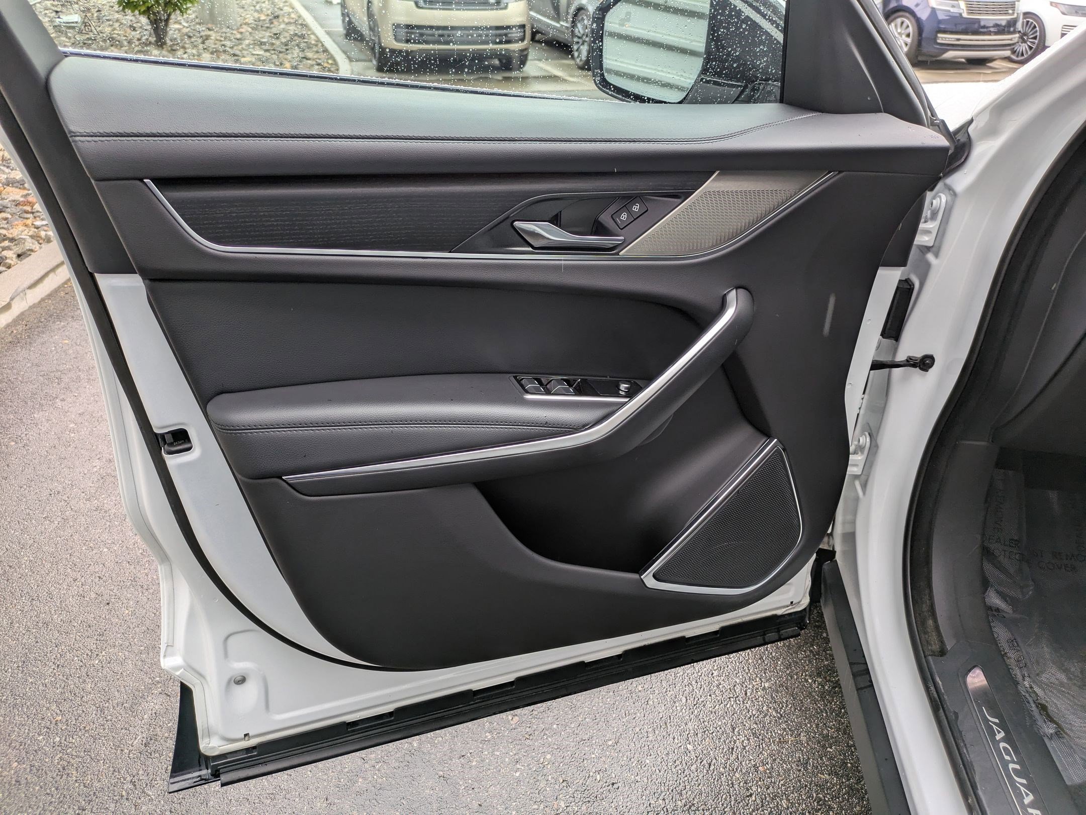 2023 Jaguar F-PACE P250 S photo 11