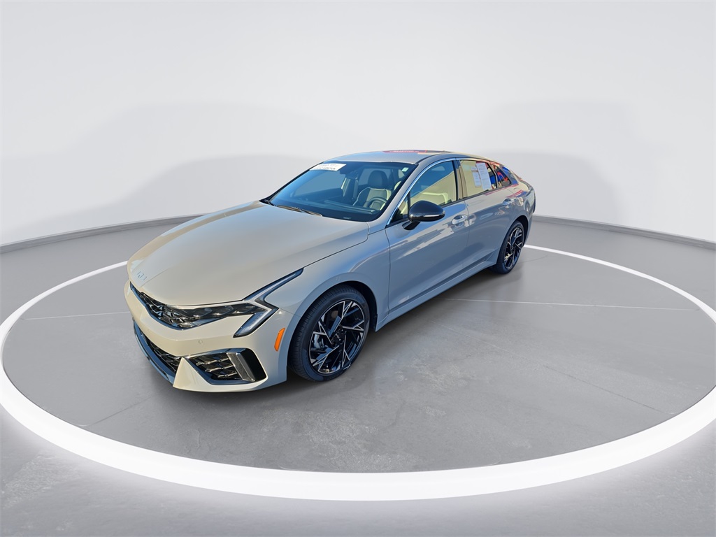 2026 Kia K5 GT-Line photo 4