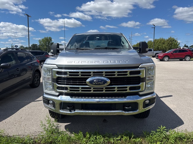 2024 Ford F-250 XLT photo 2