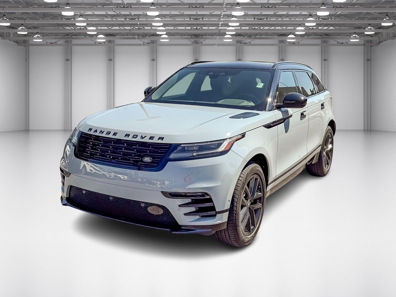 2026 Land Rover Range Rover Velar Dynamic SE's photo