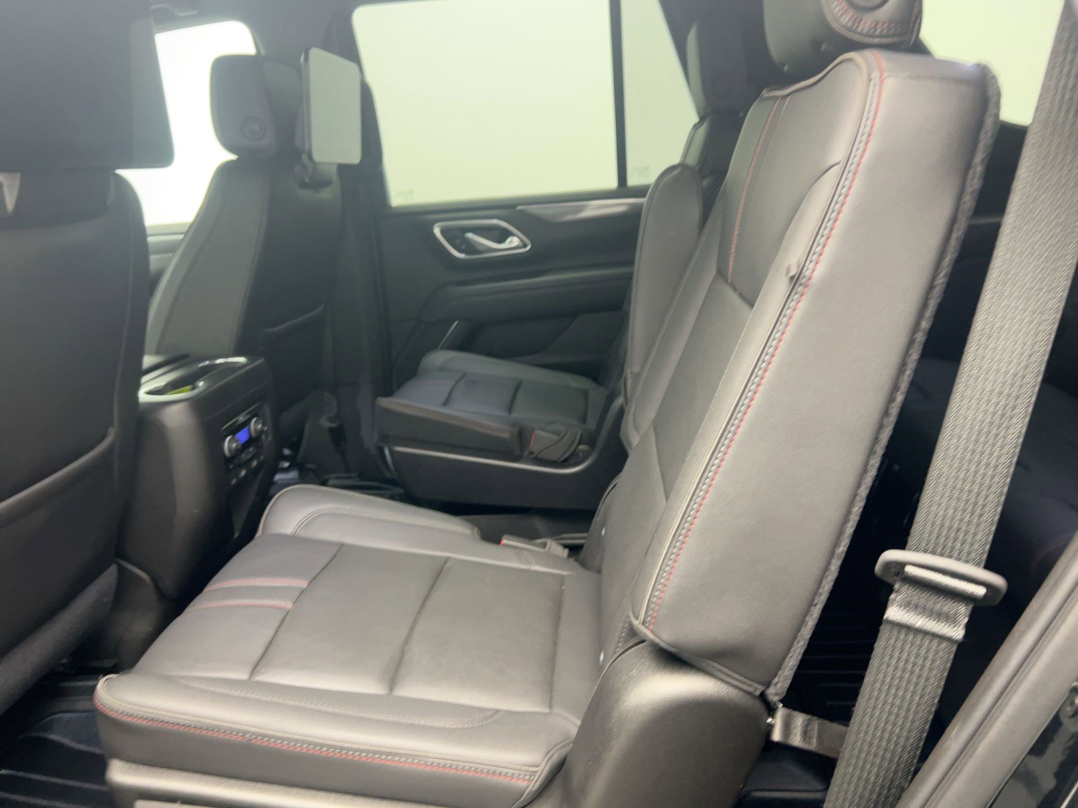 2021 Chevrolet Tahoe RST photo 15