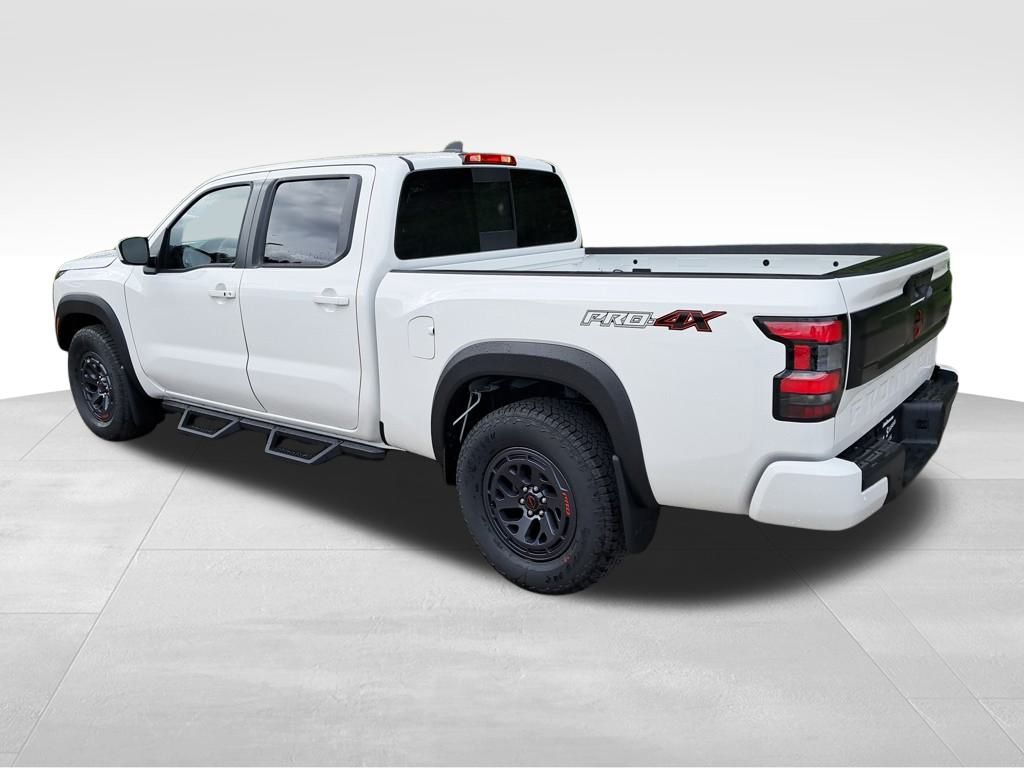 2025 Nissan Frontier PRO-4X photo 4