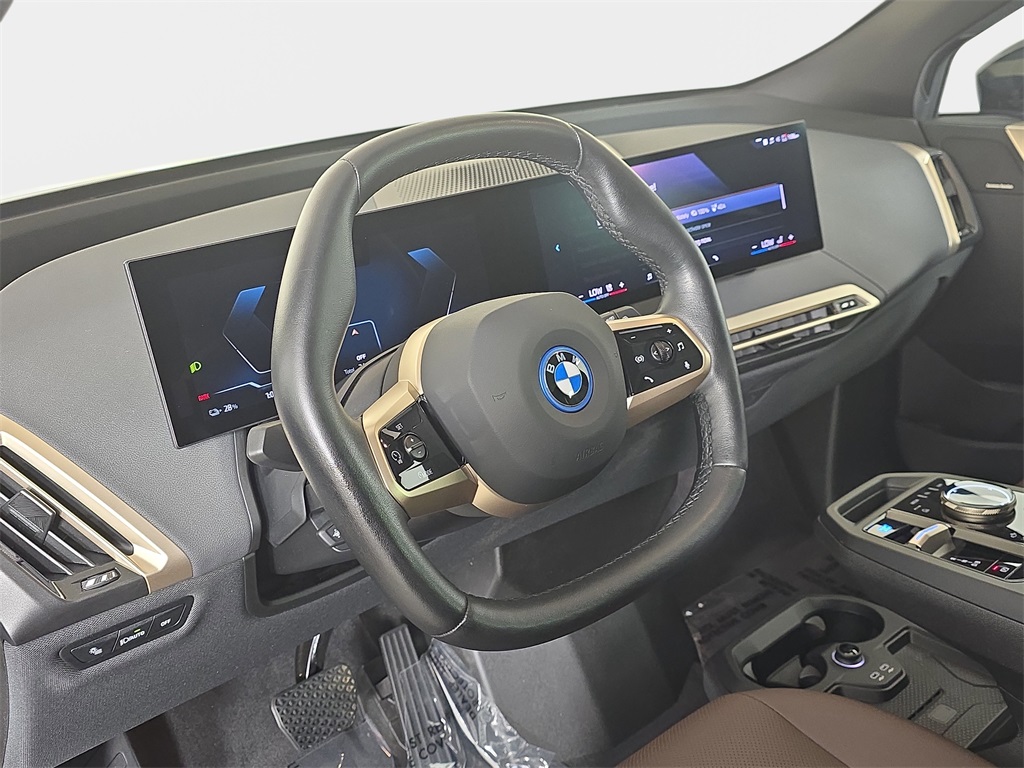 2025 Bmw iX photo 16