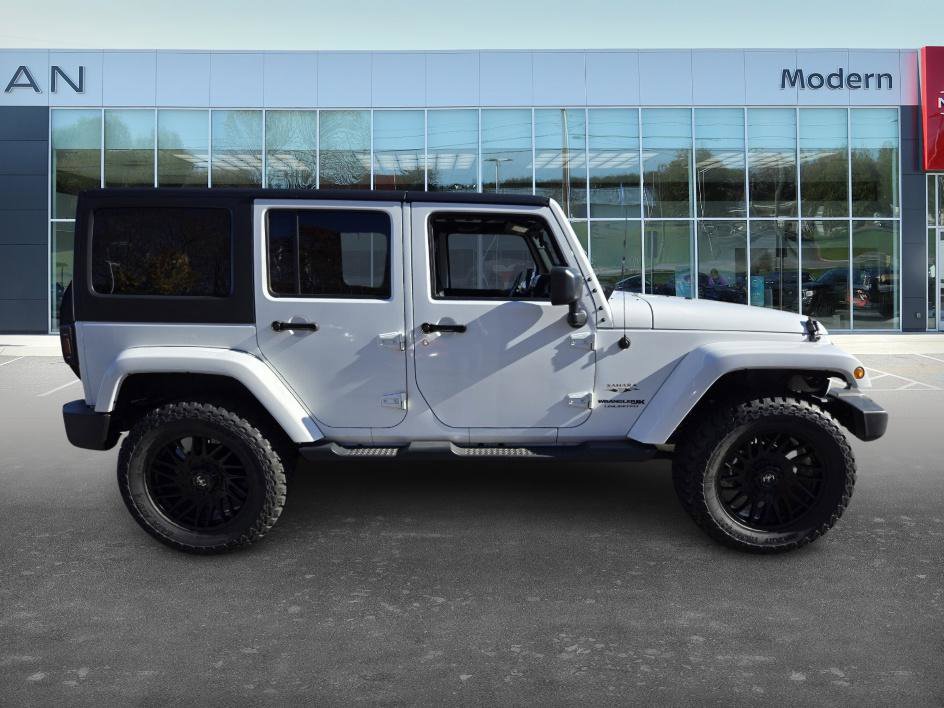 2018 Jeep Wrangler Unlimited Sahara photo 4
