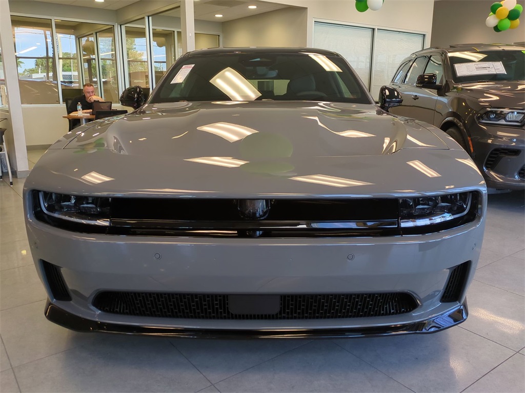 2025 Dodge Charger Daytona R/T AWD photo 2