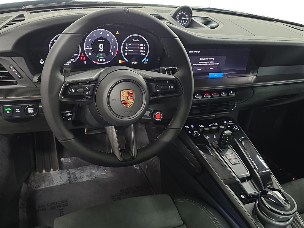 2026 Porsche 911 4 GTS photo 4