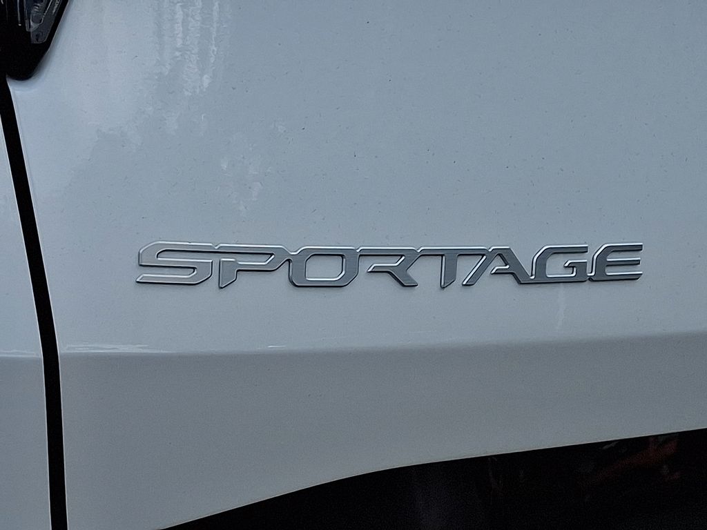 2026 Kia Sportage Hybrid photo 19