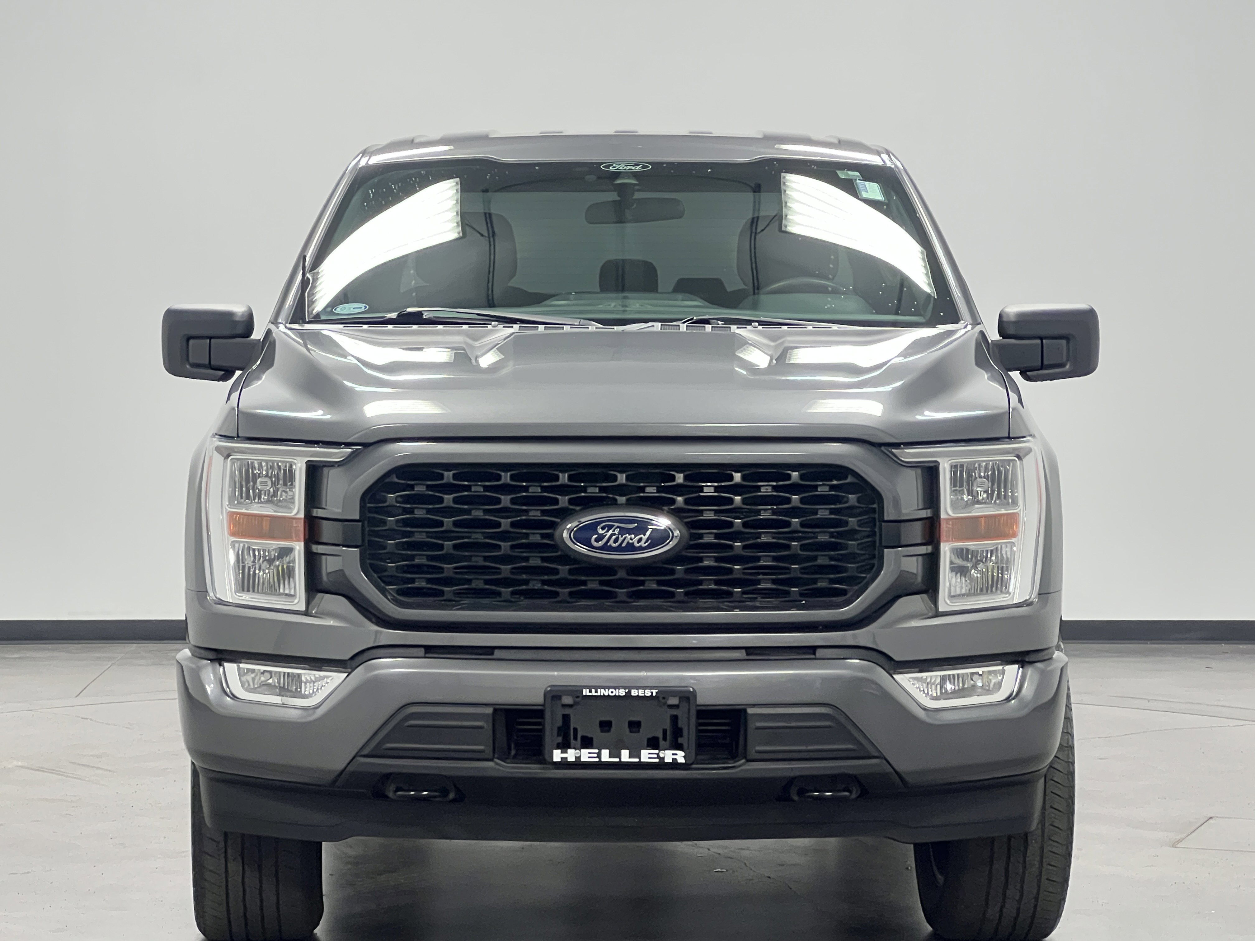 2021 Ford F-150 XL photo 2