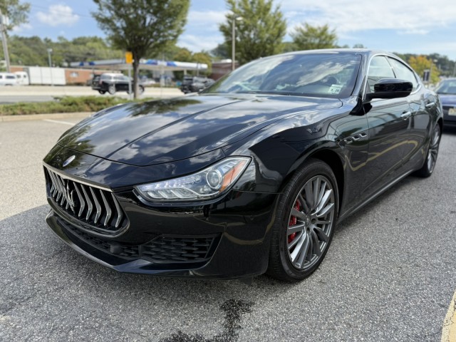 2018 Maserati Ghibli S Q4 photo 3