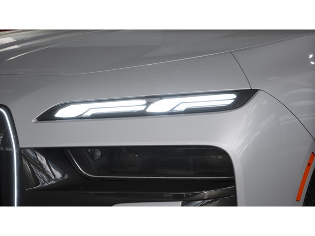 2026 Bmw 750e photo 3