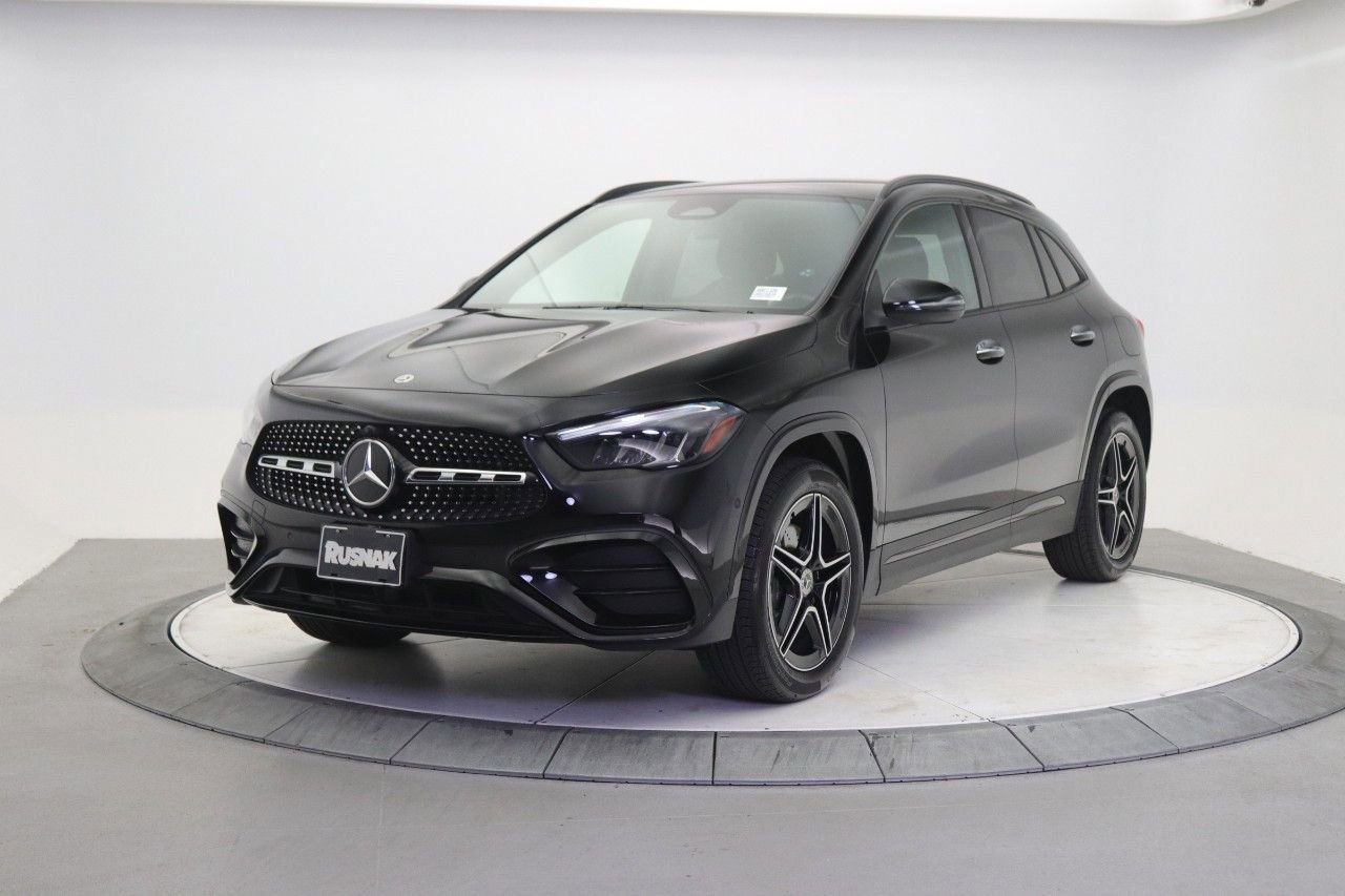 2025 Mercedes Benz GLA 250 AMG photo 3