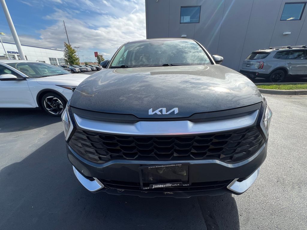2023 Kia Sportage LX photo 2