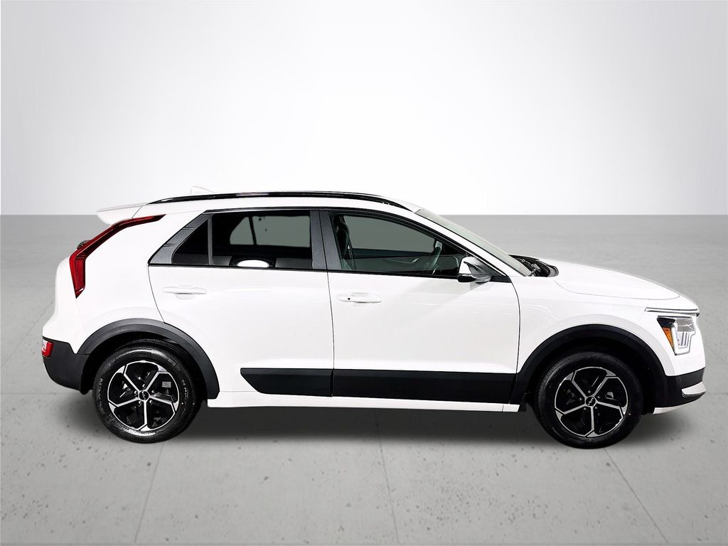 2025 Kia Niro EX Touring photo 4