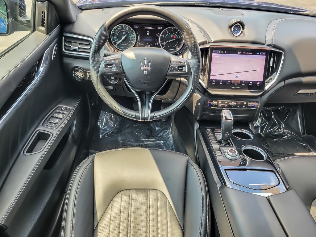 2023 Maserati Ghibli Modena Q4 photo 12