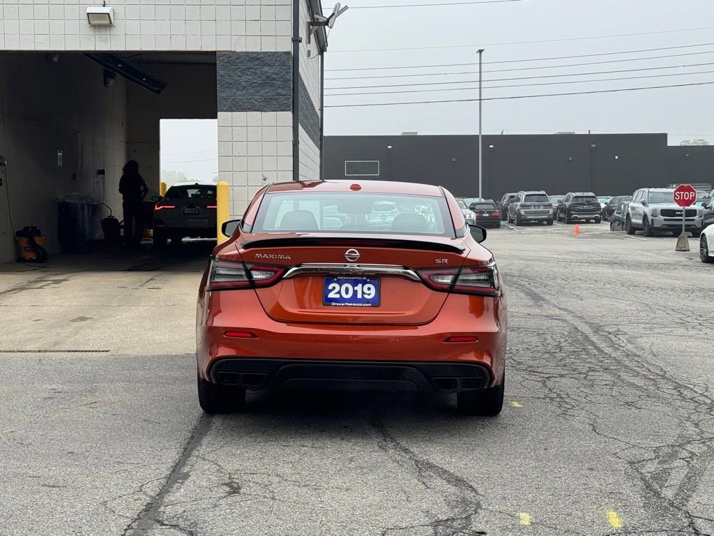 2019 Nissan Maxima SR photo 6