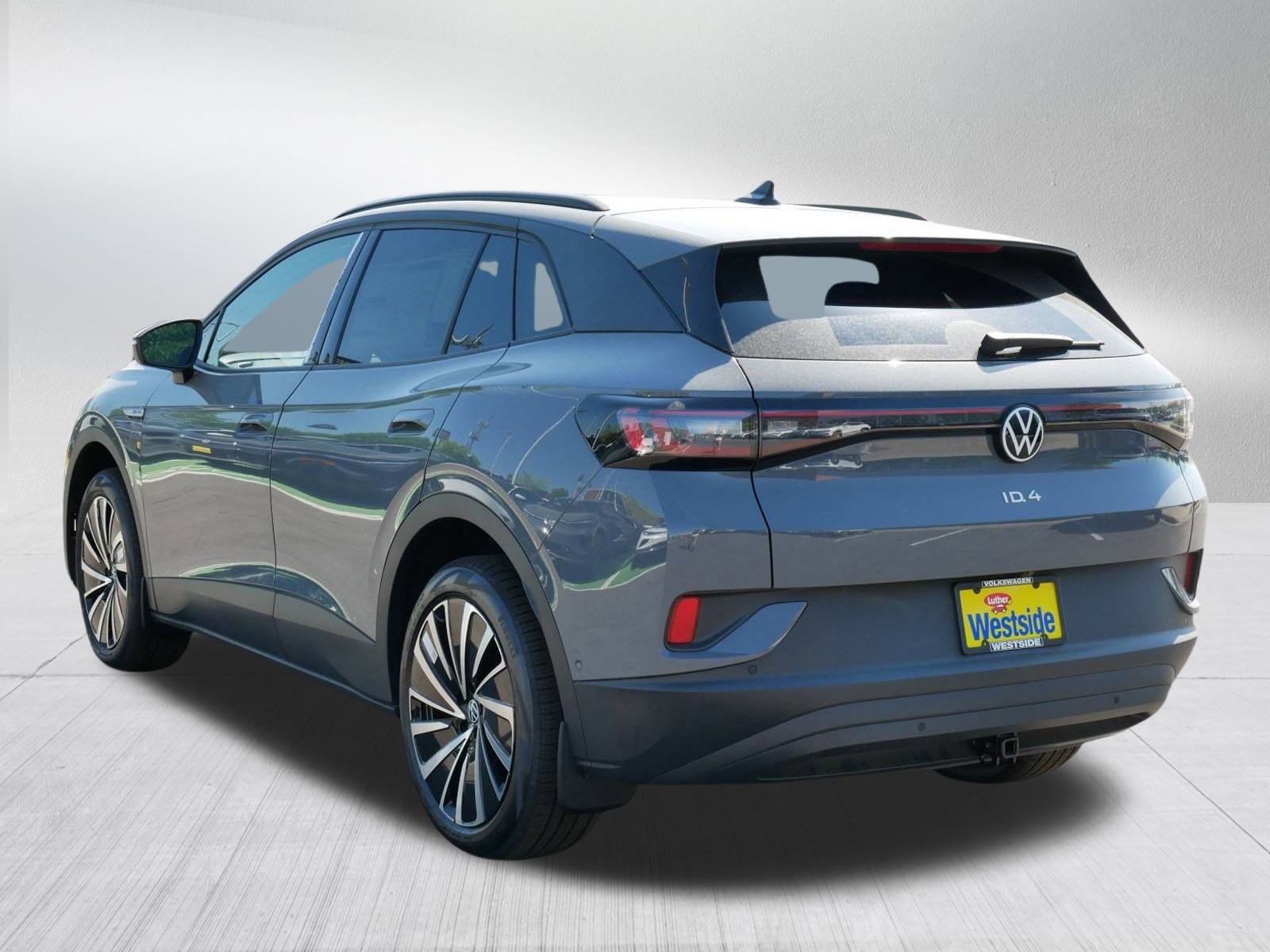 2025 Volkswagen ID.4 Pro photo 2