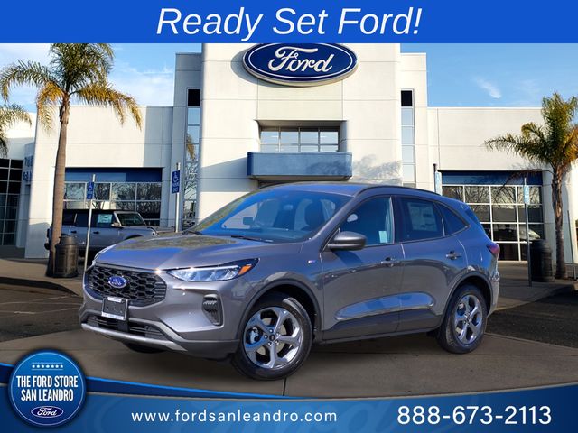 2025 Ford Escape ST-Line's photo