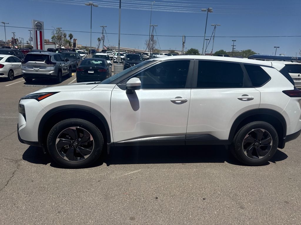 2024 Nissan Rogue SV photo 15