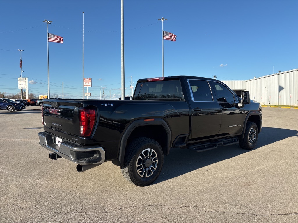 2024 Gmc Sierra HD SLE photo 3