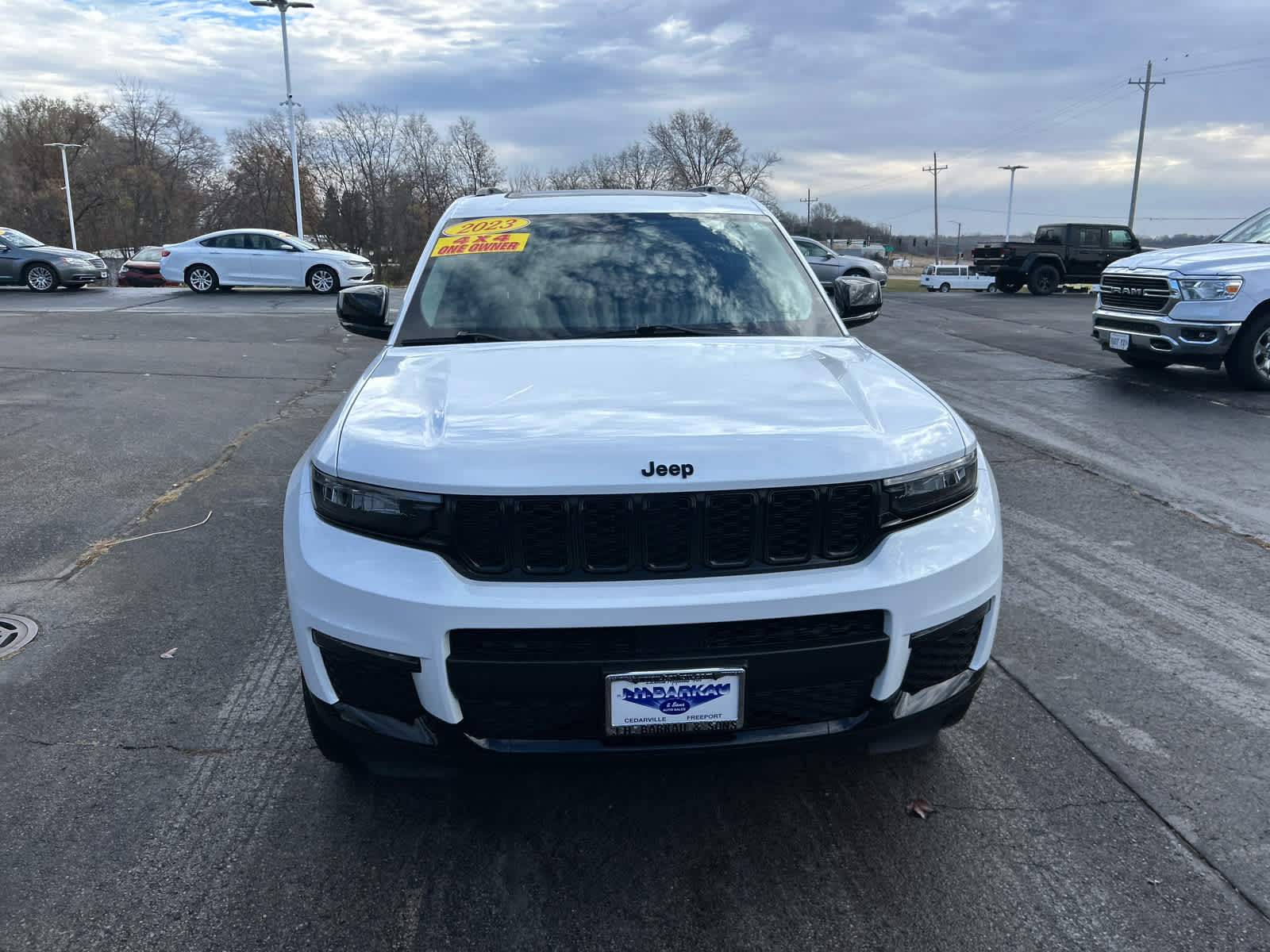 2023 Jeep Grand Cherokee Limited photo 3