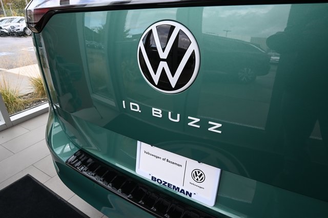 2025 Volkswagen ID. Buzz Pro Plus photo 28
