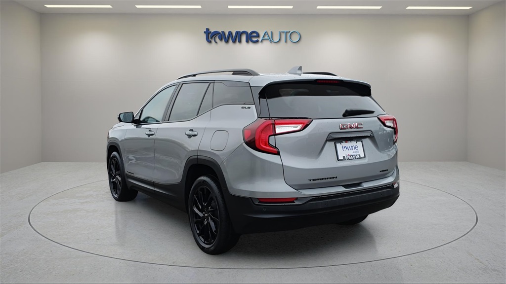 2023 Gmc Terrain SLE photo 2