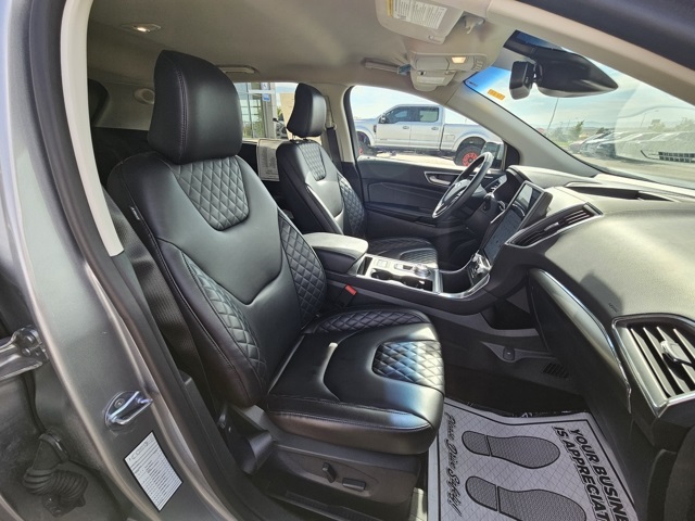 2024 Ford Edge Titanium photo 20