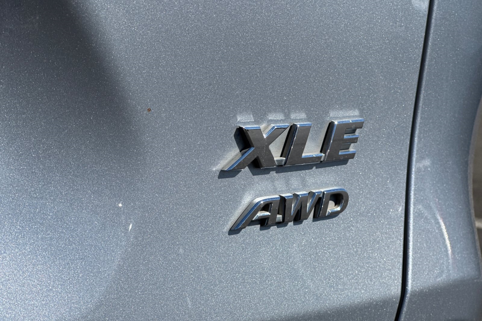 2021 Toyota RAV4 XLE Premium photo 31