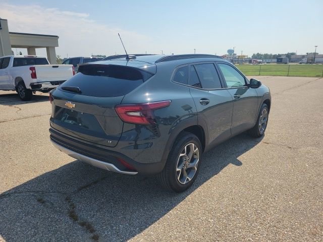 2026 Chevrolet Trax LT photo 15