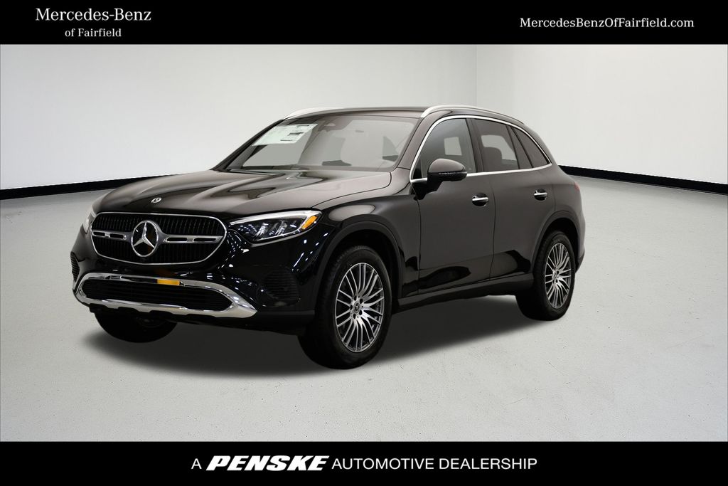 2025 Mercedes-Benz GLC Base's photo
